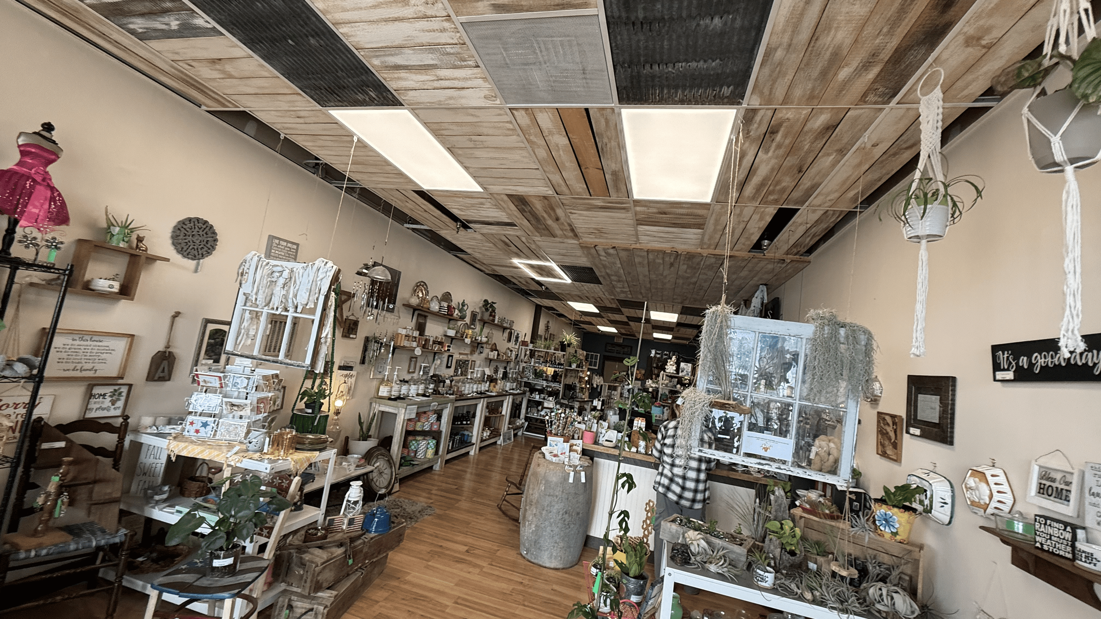 Resale and antiques section